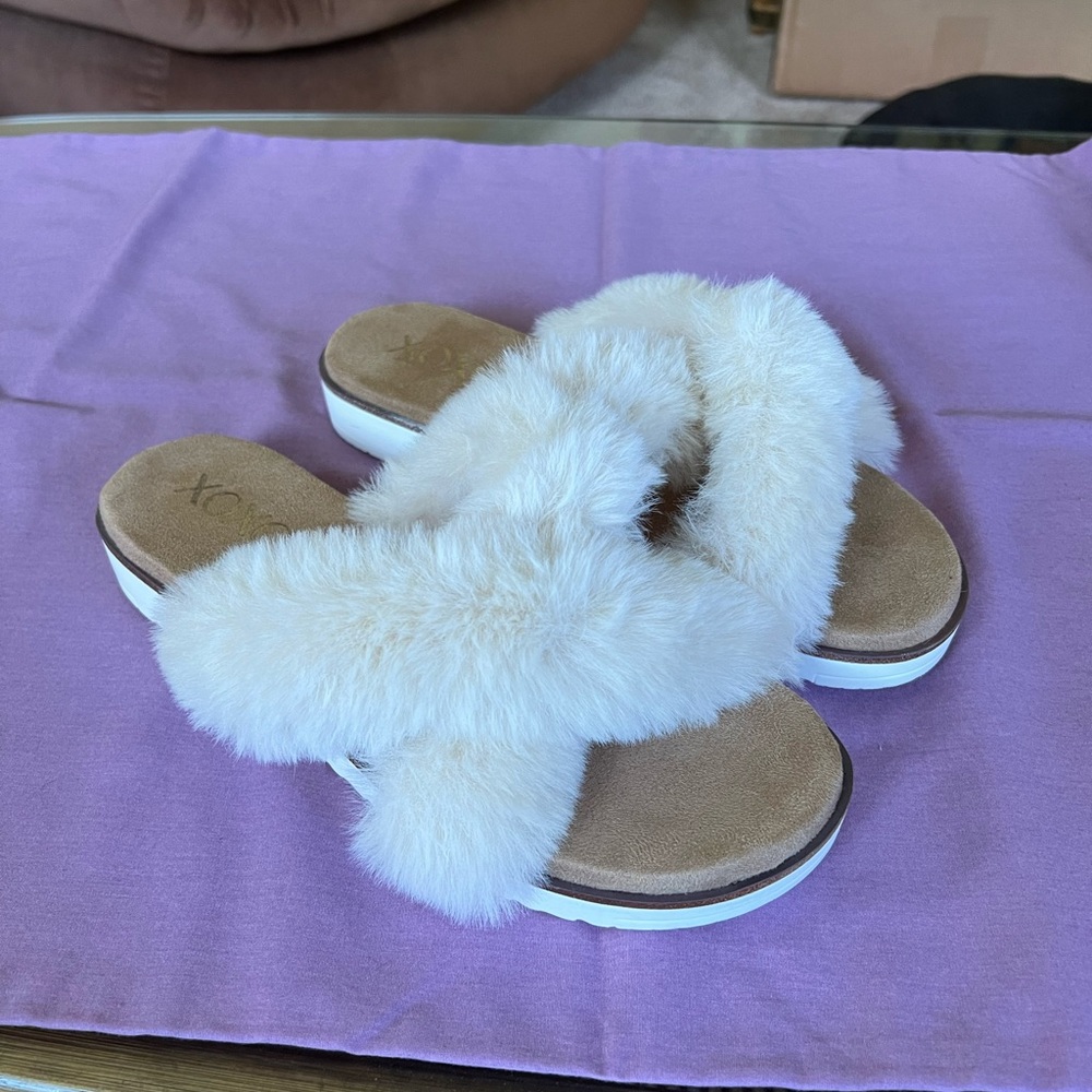 Cream XOXO Slide Slippers